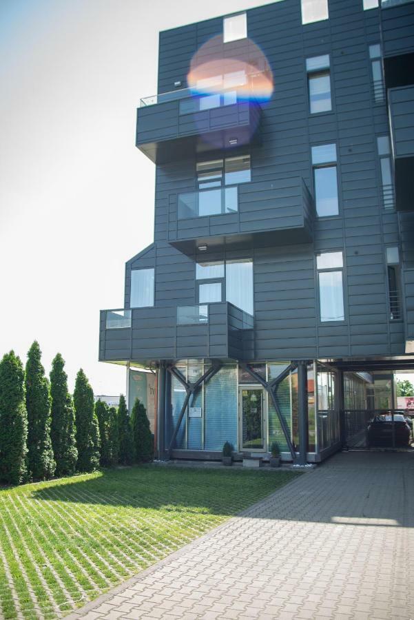 Apartments Steel Residence- Tesla Drive Experience Timişoara Eksteriør bilde