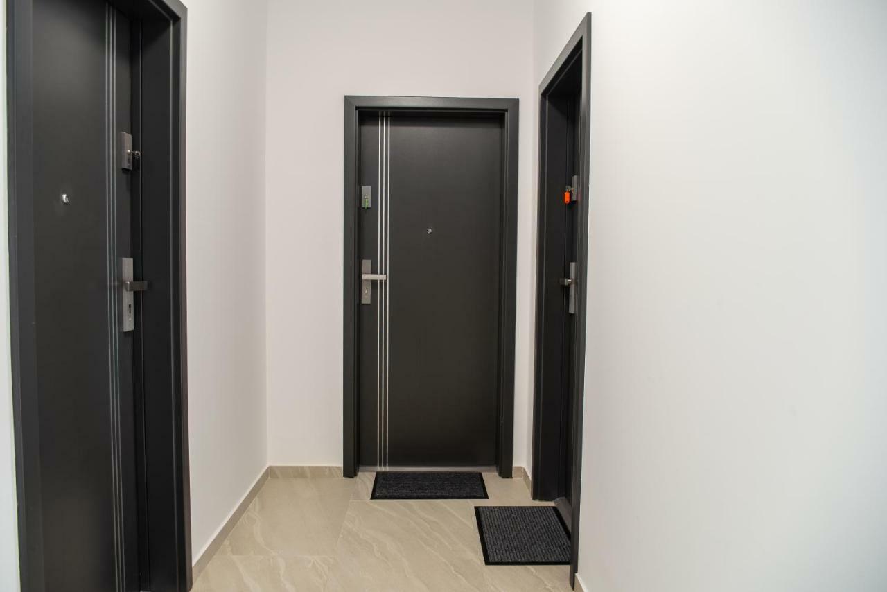Apartments Steel Residence- Tesla Drive Experience Timişoara Eksteriør bilde